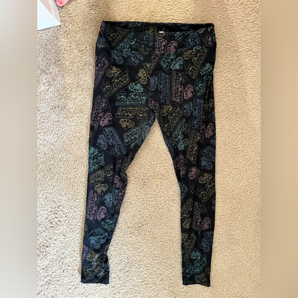 LuLaRoe Cake Leggings